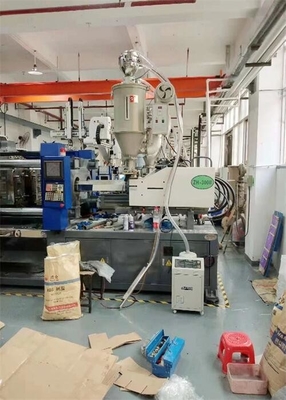 Żywiczny plastikowy podajnik próżniowy z automatycznym podajnikiem ładującym Maszyna ssąca 380V 50Hz