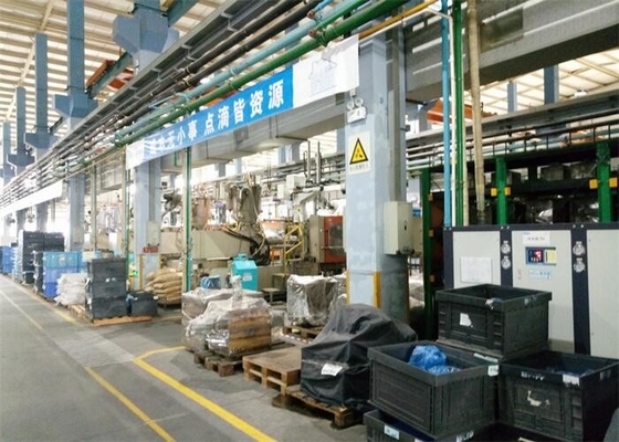 Silnik 0,75 -15 Kw Autoladarka próżniowa z rurami Φ 38-63 mm dla szarych zielonych materiałów