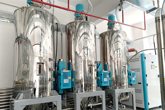 Pojemność Plastikowy system zasilający z sterowaniem PLC i zdalnym sterowaniem Pojemność 500-2000 kg