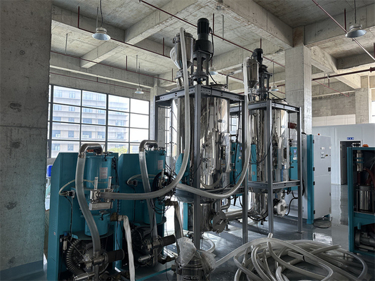 Chłodzenie powietrzem Maszyna krystalizacyjna dla zwierząt domowych 4-30KW Krystalizator z tworzyw sztucznych z automatycznym czyszczeniem